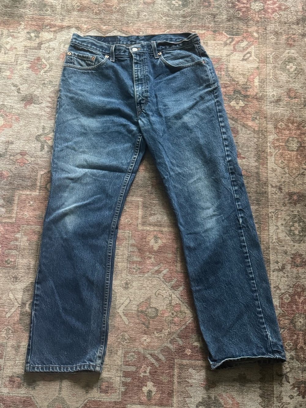Vintage Levi's 505 Size Dark Wash W34'
" L30'